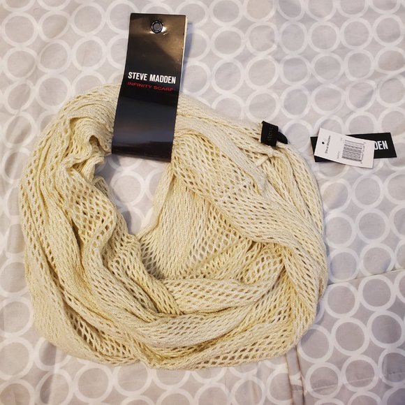 Scarves - Picture 4 of 4